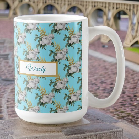  White Roses Pattern op Aqua Monogram Koffiemok