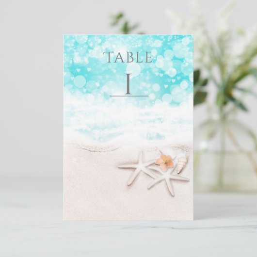 White Sandy Beach Starfish Blue Ocean Table Number Kaart (Staand voorkant)