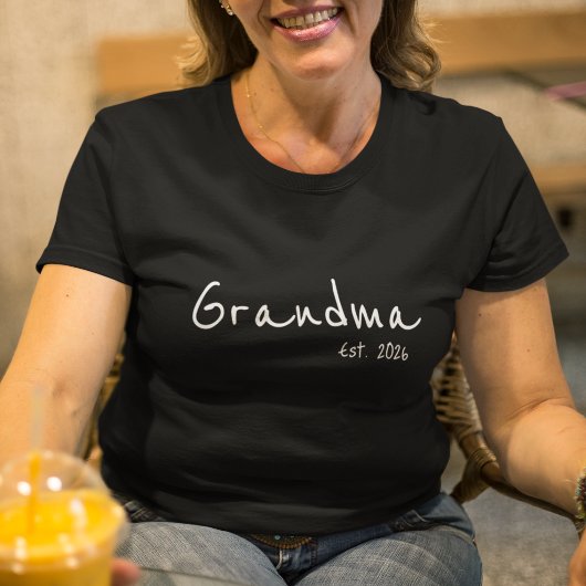 White Script Oma Opgericht T-shirt
