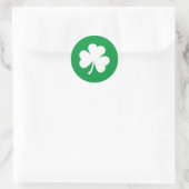 White Shamrock on Irish Green St Patrick's Day Ronde Sticker (Tas)