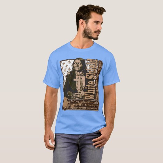 White Shield Northern Cheyenne Warrior T-shirt (Voorkant volledig)