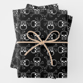White Skull and Crossbones graphic Pattern Inpakpapier Vel (In situ)