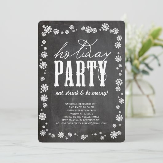 White Snowflakes Chalkboard Fête Invitation (Debout devant)