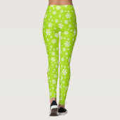 White Snowflakes on Green Winter Pattern Leggings (Achterkant)