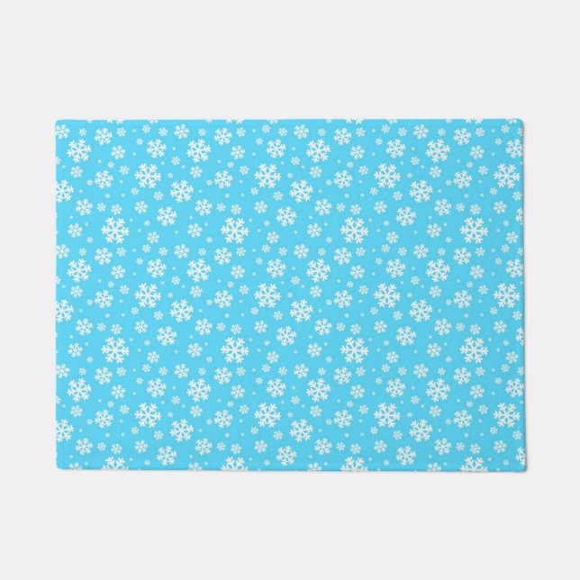 White Snowflakes on Light Blue Winter Pattern Deurmat (Voorkant)