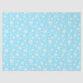 White Snowflakes on Light Blue Winter Pattern Tissuepapier (Voorkant)