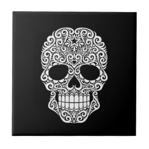 White Swirling Sugar Skull on Black Tegeltje