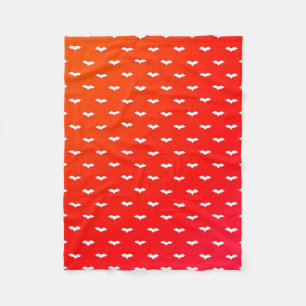 White Tiny Bats Red Fleece Deken