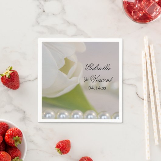 White Tulip and Pearls Spring Wedding Servetten (Insitu)
