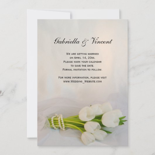 White Tulip Bouquet Spring Wedding Save the Date Kaart (Voorkant)
