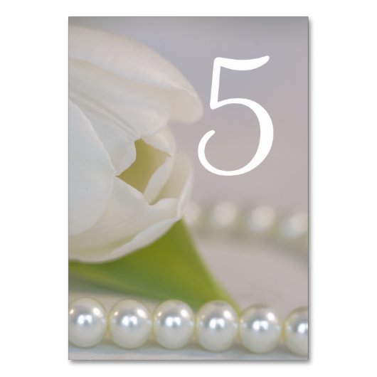 White Tulp and Pearls Spring Wedding Table Number Kaart (Voorkant)