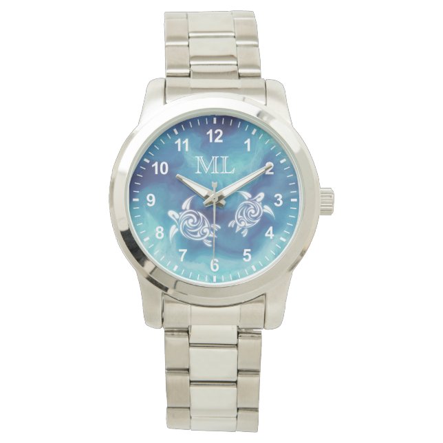 White Turtles in Blue Ocean Waterverf Monogram Horloge (Voorkant)