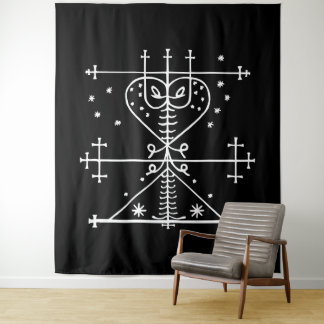 White Veve van Maman Brigitte op zwart Wandkleed