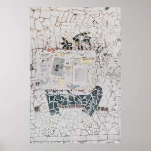 Whitepraperpapier op witte en grijze betonwal poster