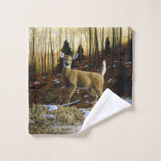 Whitetail Deer Doe dans la forêt d'automne (Gant de toilette)