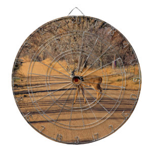 Whitetail Deer op een weg DART BOARD Dartbord
