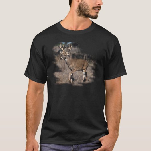 Whitetail hert in het veld t-shirt (Voorkant)