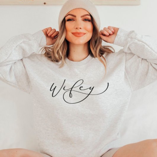 Wifey Cute Script Sweatshirt nouvellement marié