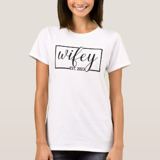Wifey Est. 2023 Wedding Matching Hubby Wife T-Shir T-shirt
