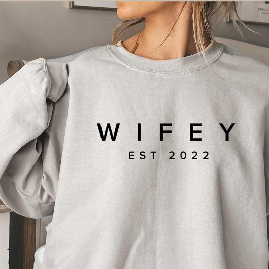 Wifey/Husby Custom Bride, Fiance Gift Trui