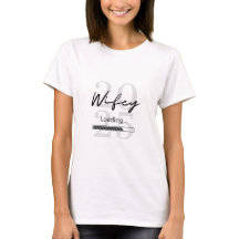 Wifey t-shirt aan het laden