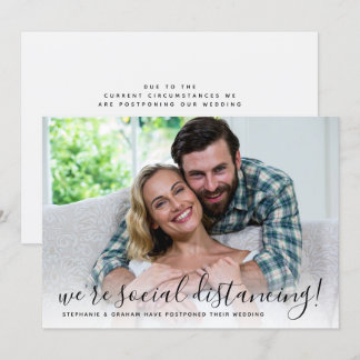 Wij bruiloft uitgesteld door sociale afstandsfoto kaart
