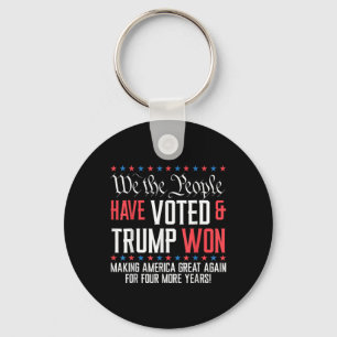 Wij, het volk, hebben gestemd en Trump heeft Mega Sleutelhanger