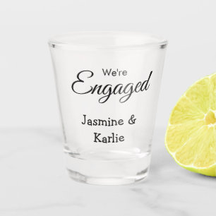 Wij zijn verloofd koppel naam romantisch stijlvol  shot glas