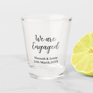 Wij zijn verloofd naam datum kalligrafie shot glas