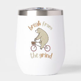 Wijnbeker met Beer op een Fiets