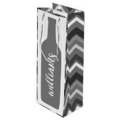 Wijnfles Illustratie - Chevron met Script Wijn Cadeautas (Voorkant Gekanteld)