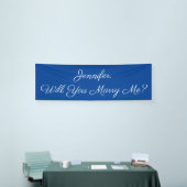 Wil je me trouwen? Wit script, diep blauw Spandoek (Beurs)