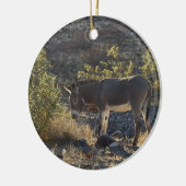 Wild Burro bij Oatman, Arizona Keramisch Ornament (Links)