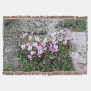 Wild Cyclamen Throw Blanket Deken