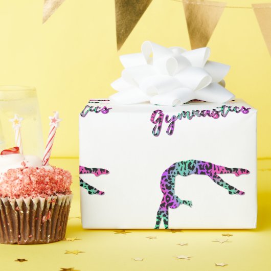 Wild Gymnastiek Meisje | Gymnastiek met dierenprin Cadeaupapier (Verjaardagsfeest)