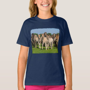 Wild Herd Dulmen Horses Cute Foals Foto - girly T-shirt