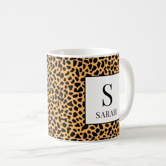 Wild Leopard Print Initial Custom Name Mug (Devant droit)