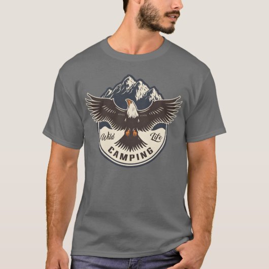 WILD LIFE CAMPING gift T-shirt (Voorkant)