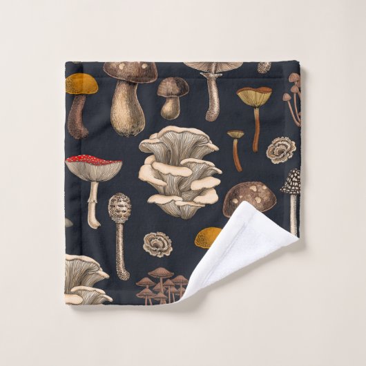 Wild Mushrooms on graphite black Bad Handdoek (Wasdoekje)