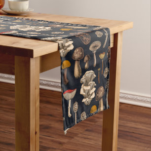 Wild Mushrooms on graphite black Korte Tafelloper