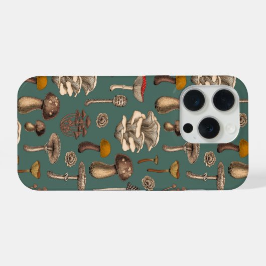 Wild Mushrooms on pine green iPhone Hoesje (Achterkant horizontaal)