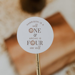 Wild One en Four Ever Wild Gezamenlijke Partij Ronde Sticker