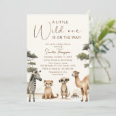 Wild One Safari Animaux Baby shower Invitation (Debout devant)