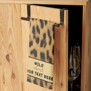WILD OVER JOUW TEKST Leopard Print Custom Theedoek