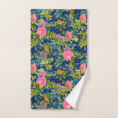 Wild roos, blauwe achtergrond, wild roos, rozen, r bad handdoek (Handdoek)