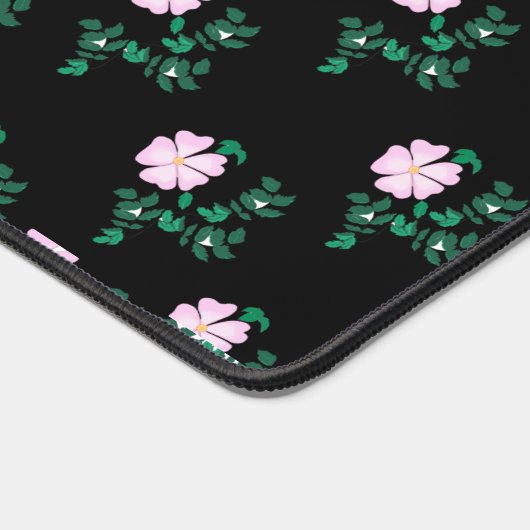 Wild Roos - Floral Pattern on Black Background Bureaumat (Hoek)