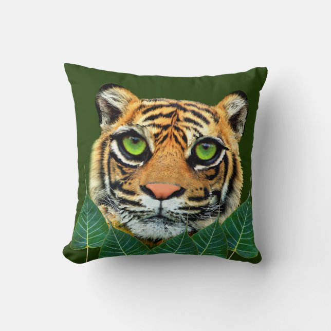 Wild Tiger Face over Forest Green Kussen (Voorkant)