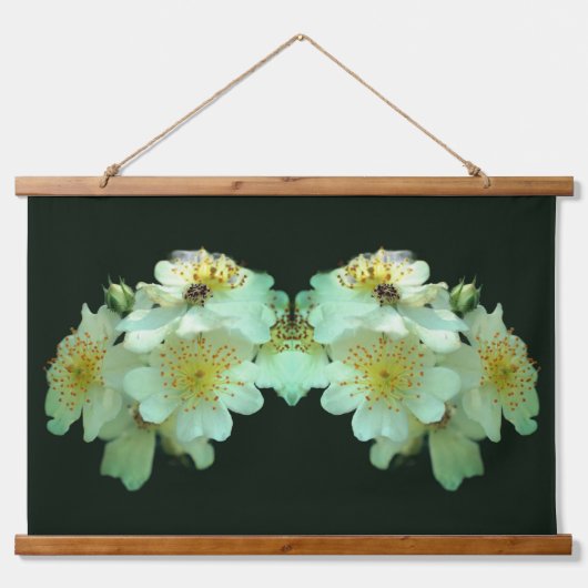 Wild White Rambling Rozen Floral Abstract Hangend Wandkleed (Voorkant)