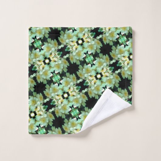 Wild White Rambling Rozen Floral Pattern Bad Handdoek (Wasdoekje)