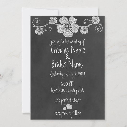 Wild White Roses Chalkboard Wedding Invitation Kaart (Voorkant)